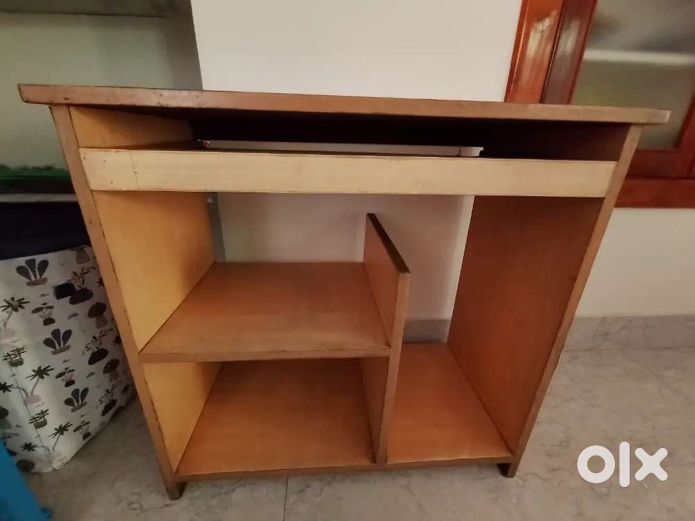 Used Computer Table for Sale