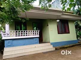 2 bed rooms house for leass in aluva u.c collage near malikampeedika