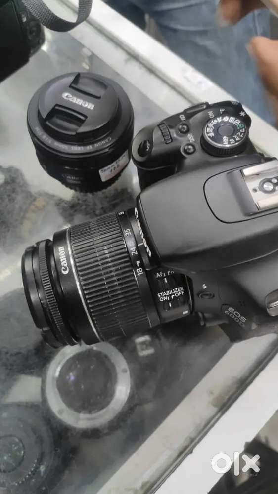 Canon 600D DSLR with Kit Lens + 50mm Prime Lens