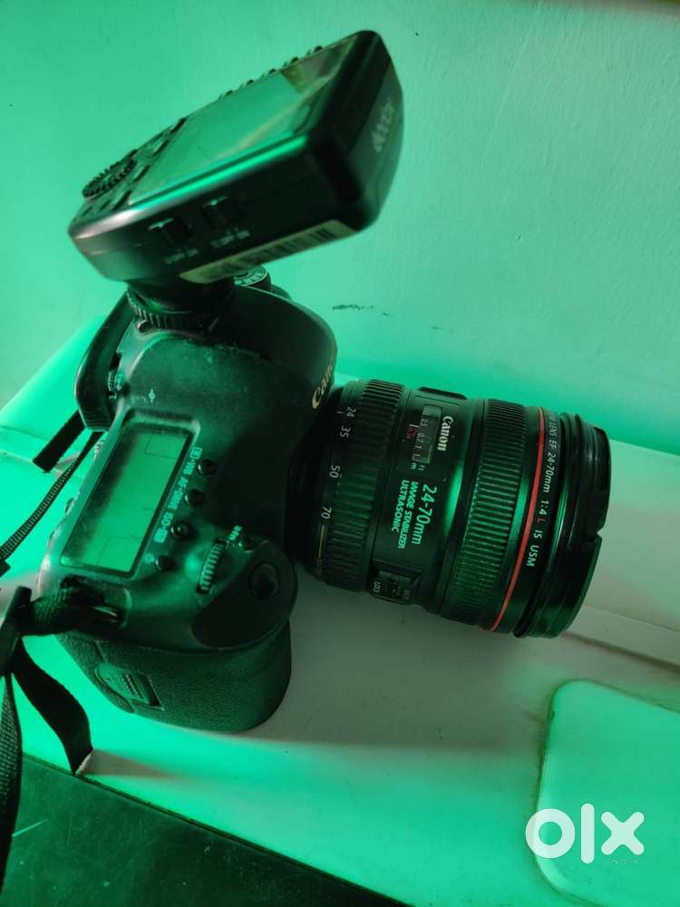canon 5d mark 3 24-70 f4 lens