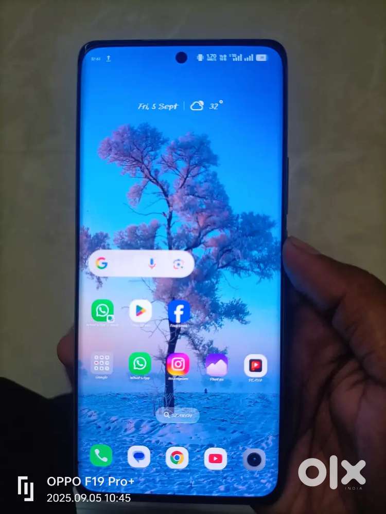 REALME 12 PRO EKDUM NEW CONDITION ME HAI