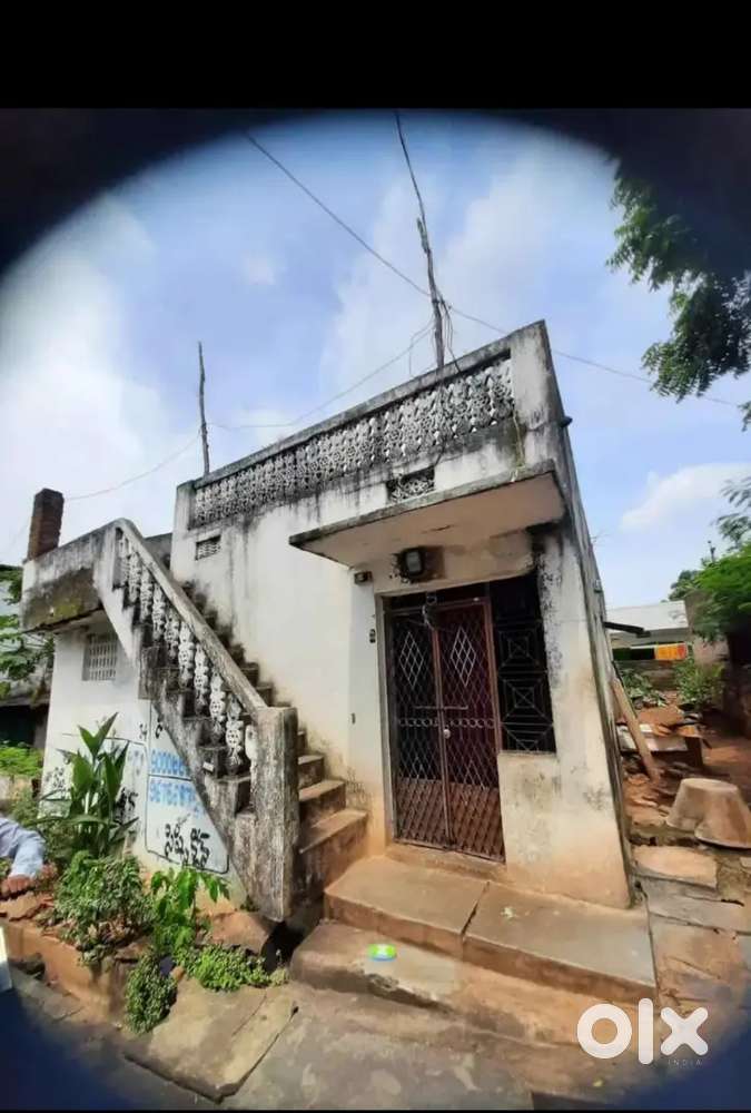 Urgent sale RCC Slab individ old houseTimepass kosam message cheykandi