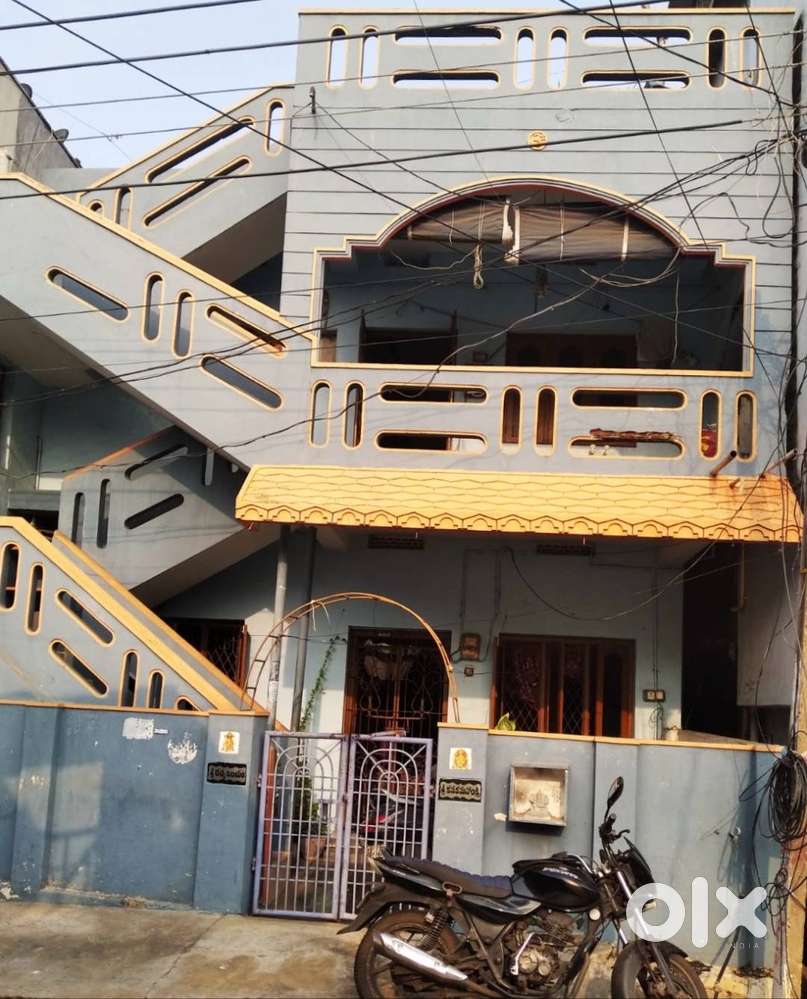 Independent House with 2 floors, each floor has 2 BHK