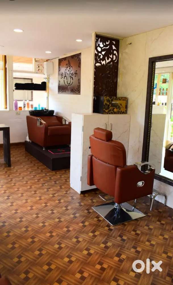 The scissor stories unisex salon