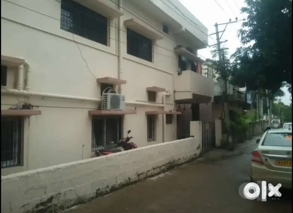 Single room with attached toilet available in timmapuri chowk.