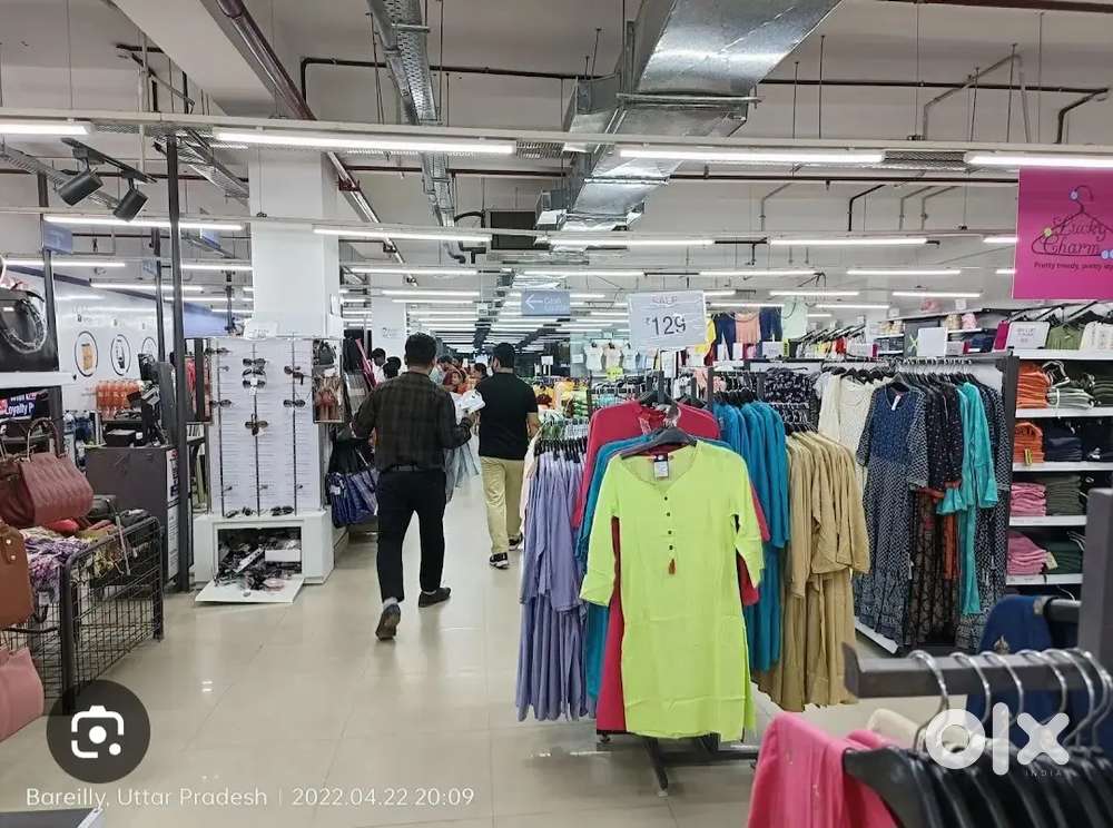 Vishal Mega mart Job For Billing