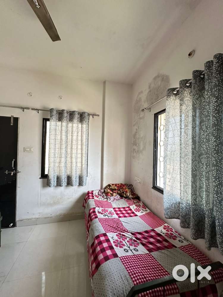 Looking for room ment