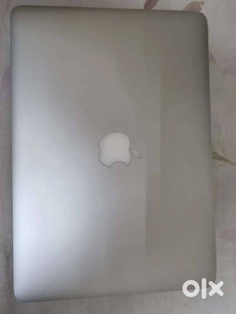 Macbook pro 2015.  13inch  retina