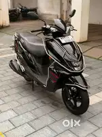SUZUKI AVENIS 125