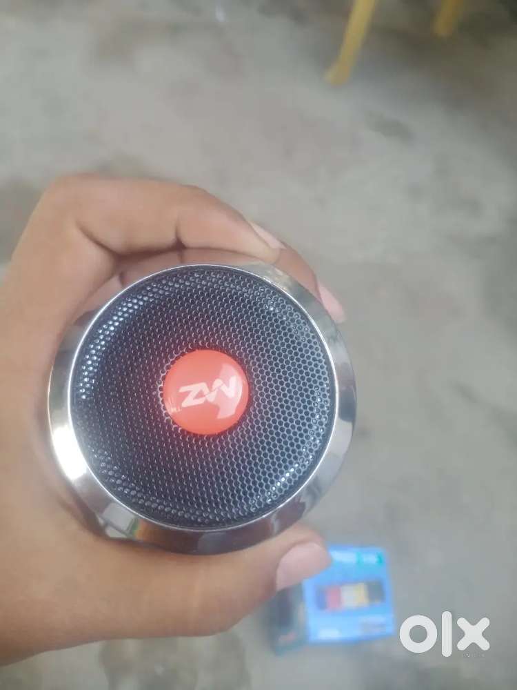 Speaker new condition 1 month use