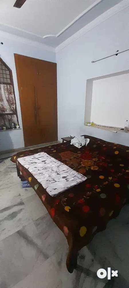 Furnished 1 room set available for rent