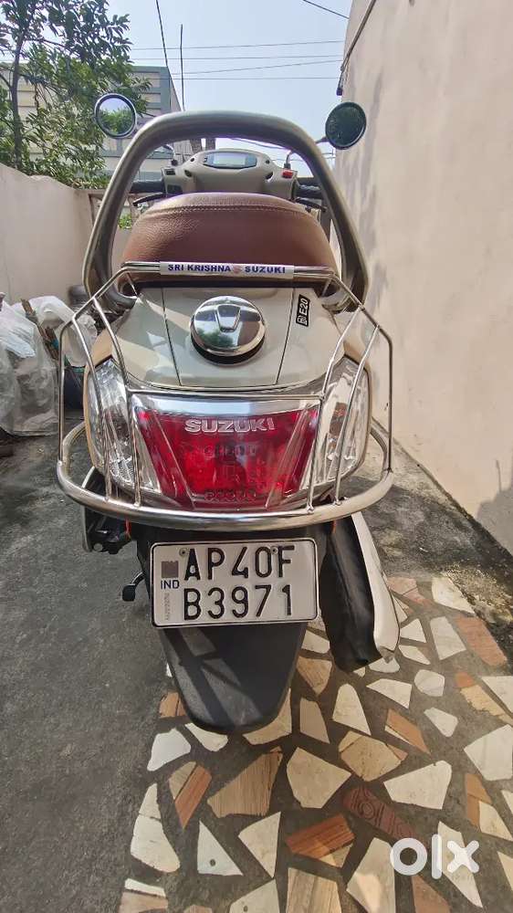 Suzuki access 125 ( 9 months old)
