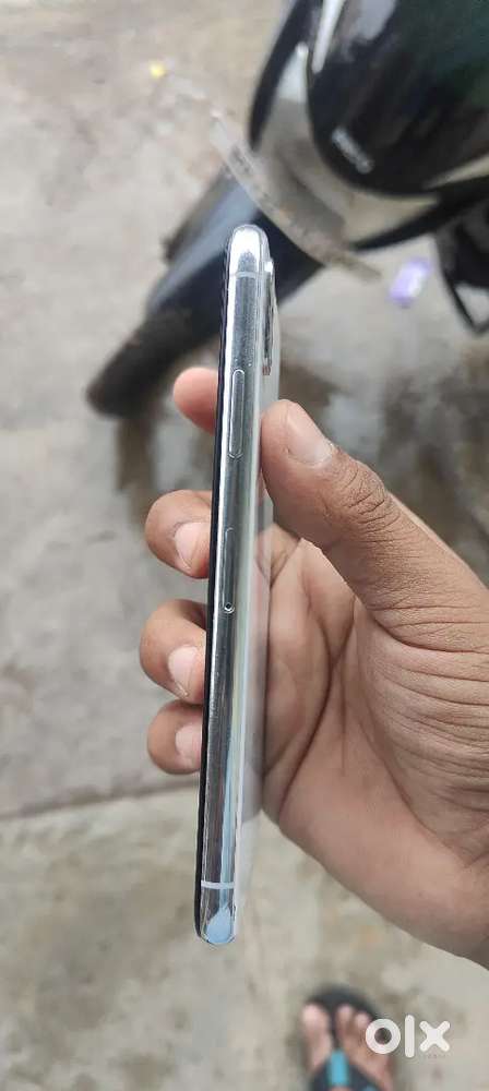 I phone x 64 gb