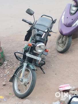 Single hand vehicle