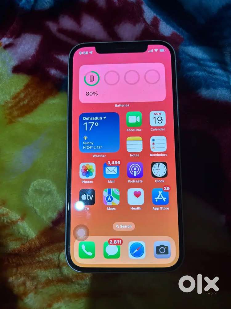 iPhone 12 64gb 83batery helath