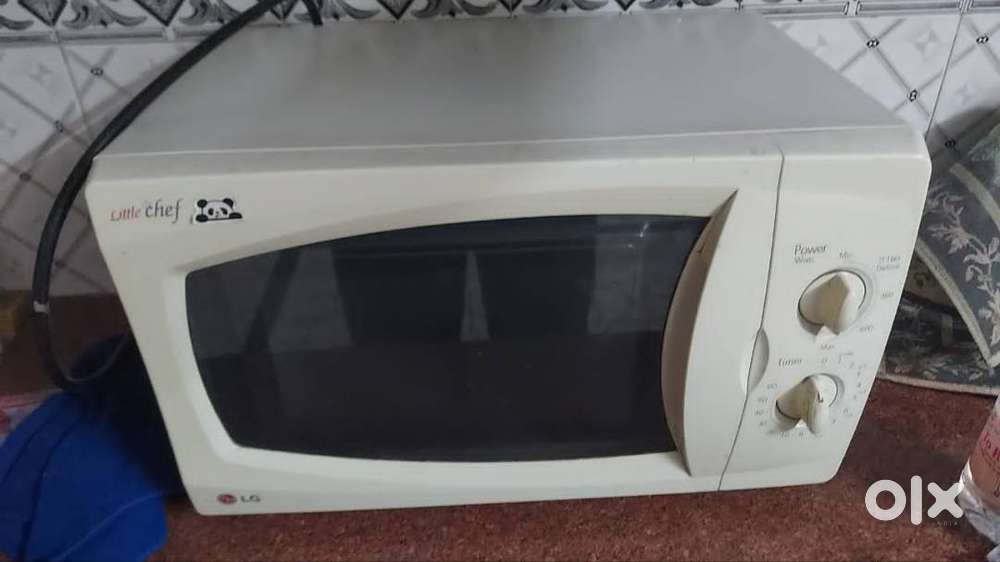 LG Little Chef microwave oven.