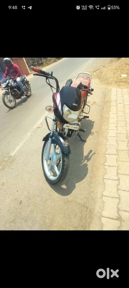 सामने पीछे दोनों नया टायर, सेल्फ स्टार्ट अच्छा कंडिशन