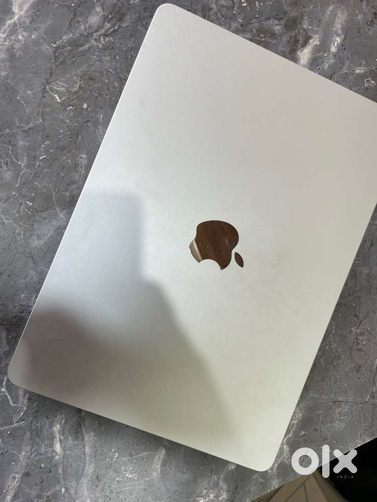 Apple MacBook air 2025 13inch