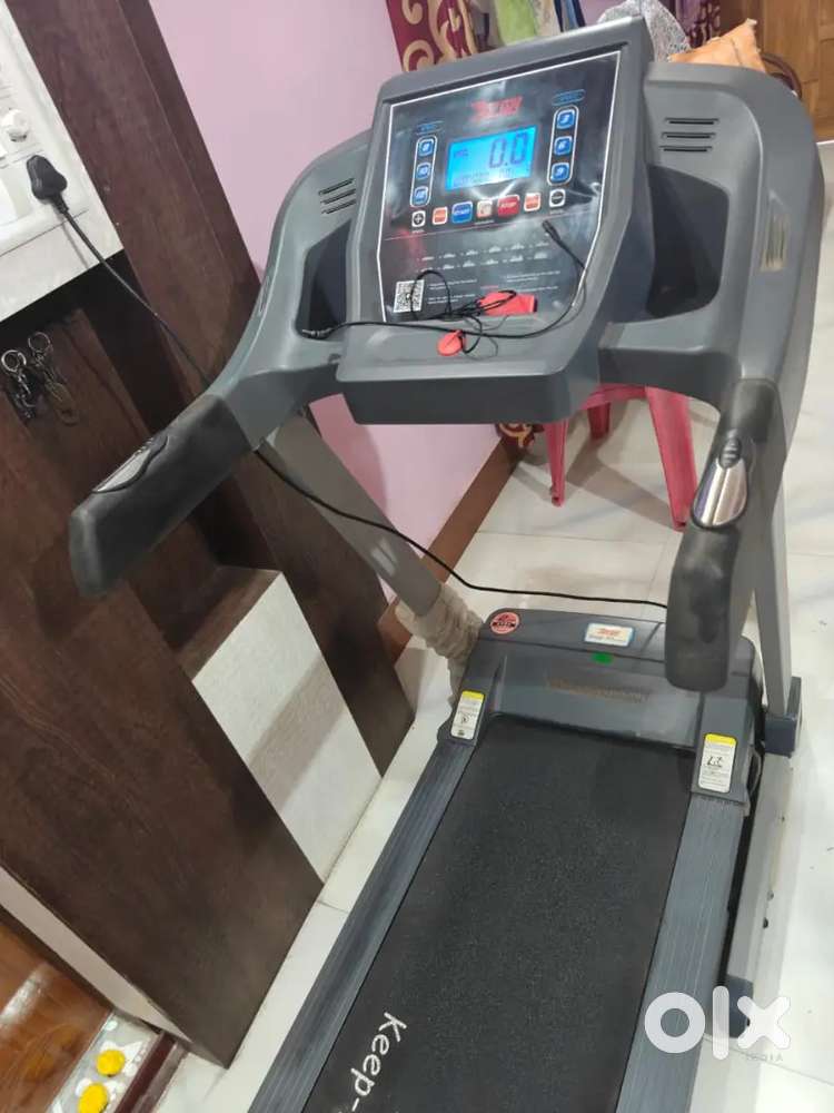 Avon brand Treadmill for sale- unused- price only 25000/-