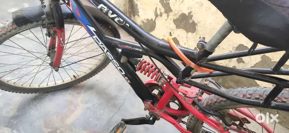 Selling the cycle for 10to 13 years boys