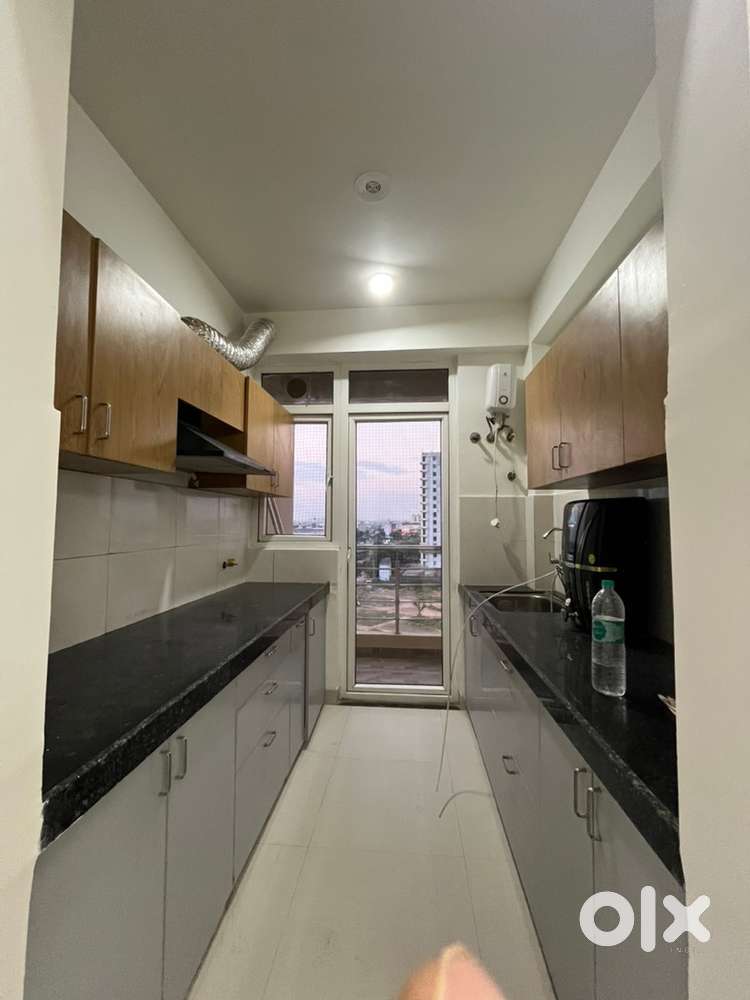3 BHK FLAT FOR FAMILY FULLY VENTILATED