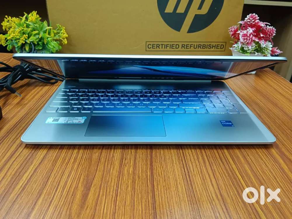HP LAPTOP 15s