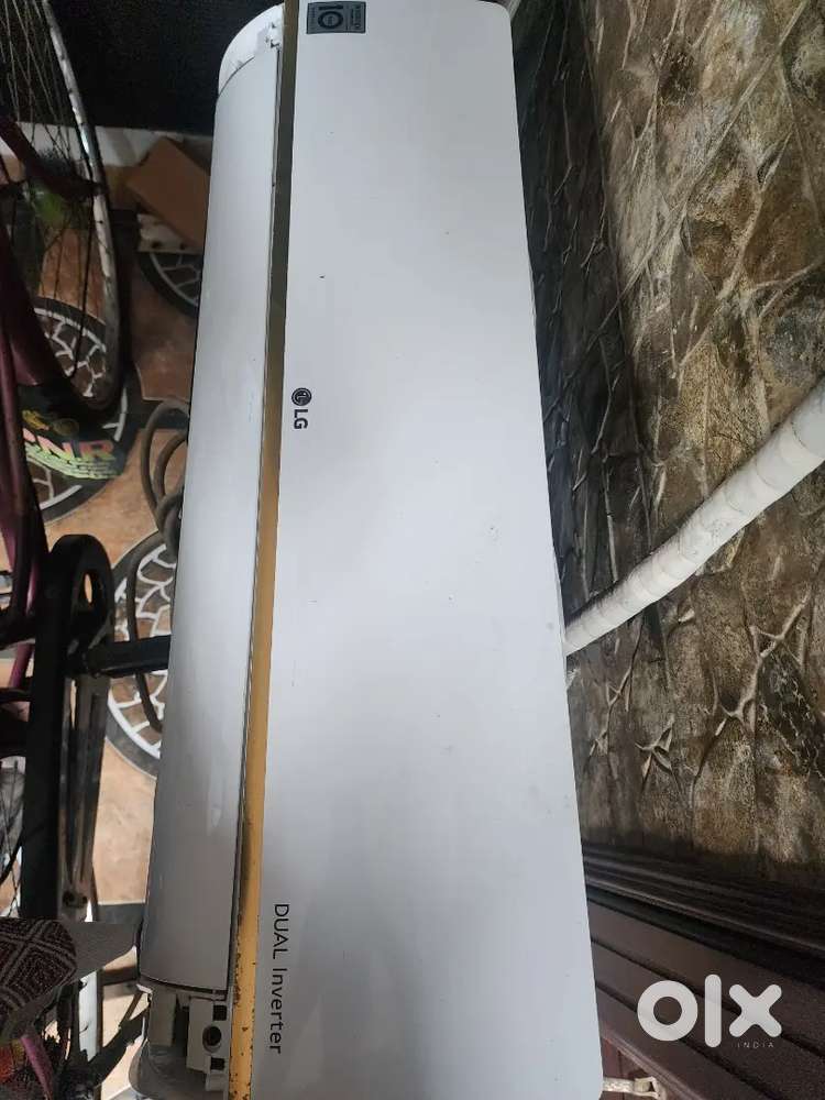 LG 1.5 Ton Dual Inverter Perfect Condition 3 Star