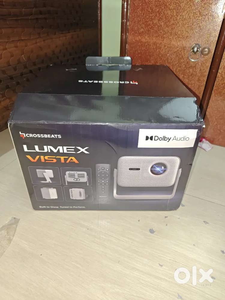 5 days old crossbeats 1200ansi projector.