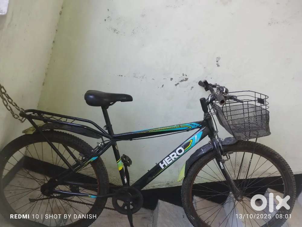 Second hand cycle/ by cycle