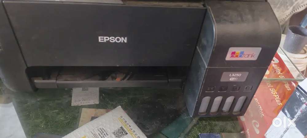 Printer new condition rakhe rakhe hed jamm ho giya bill box sub hai