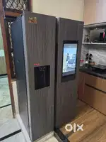 Samsung family hub refrigerator