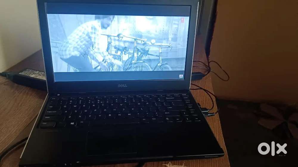 Dell latitude 3330