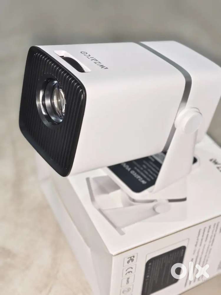 Wazatco Native 720P Smart Projector – 8 Days Old  Like New