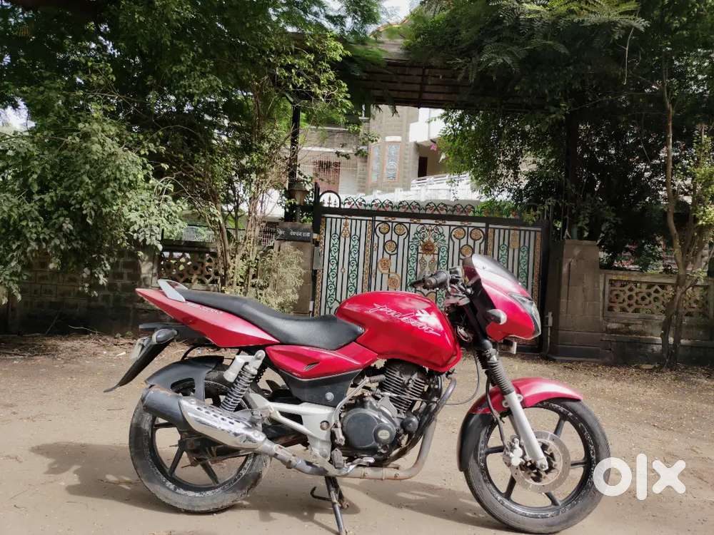 Bajaj pulsar 180