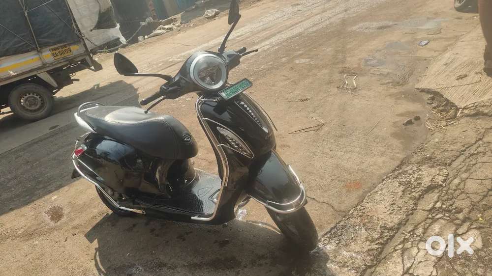 Chetak electrical 80 km average on single charge