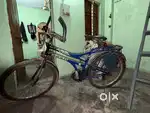 Ek number abhi bhi makhan chalti hai