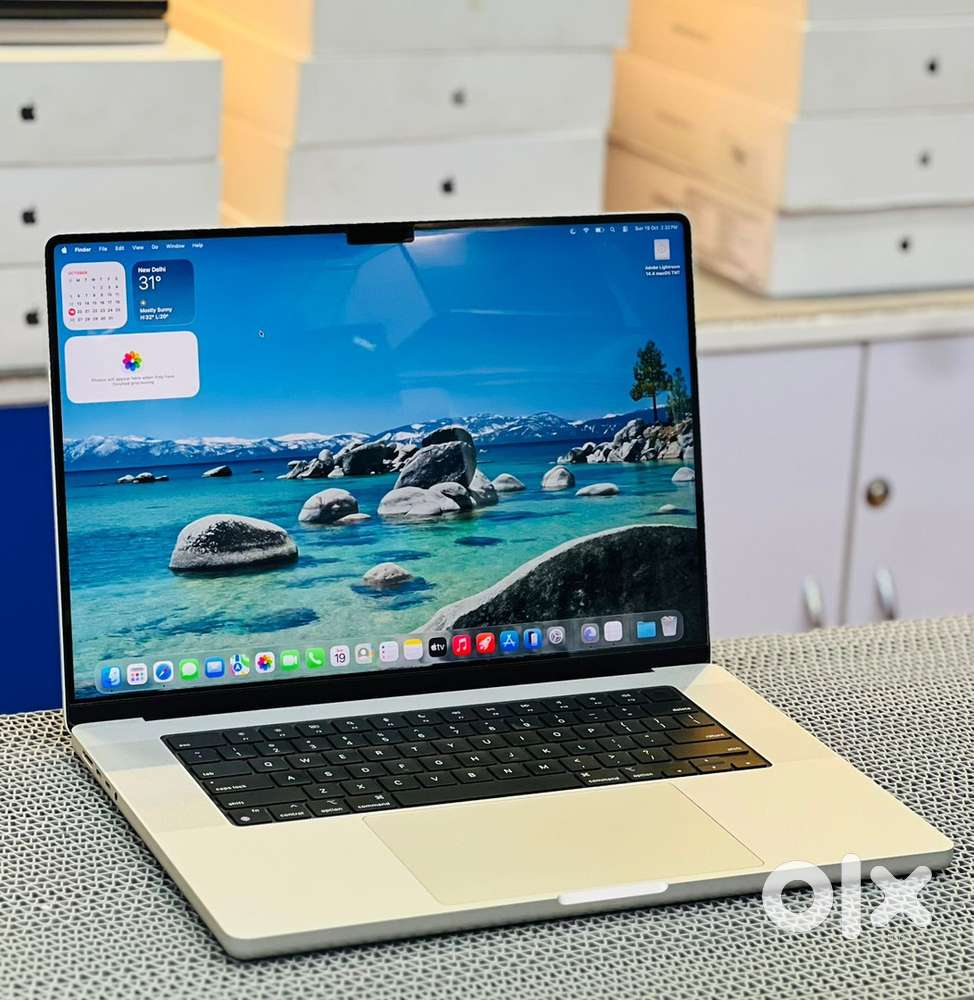Macbook pro 16inch m1 pro chip 16gb ram 1tb ssd brand new condition