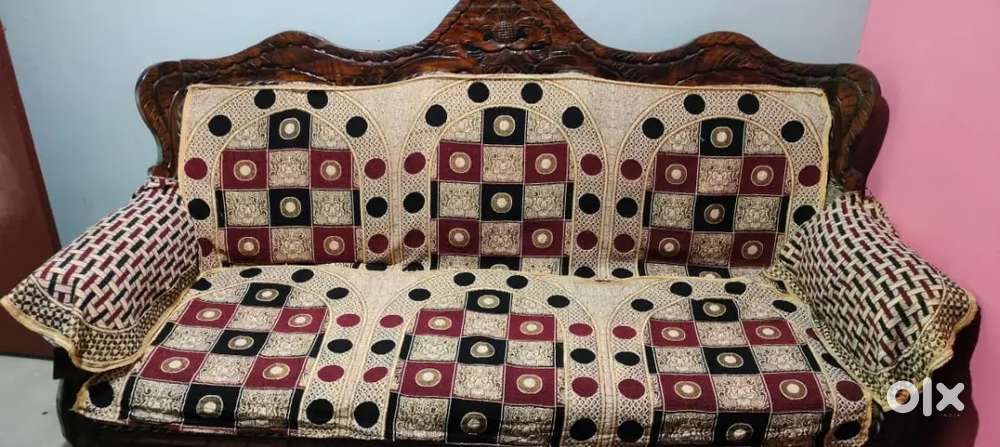 Sofa set well condition