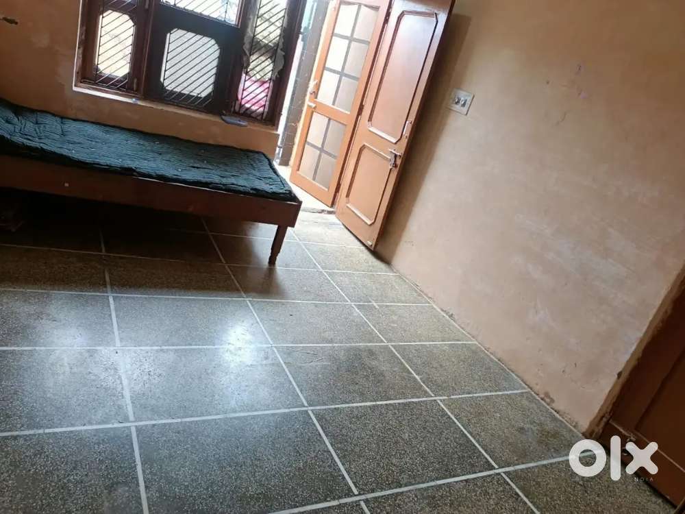 Only for family ya 2 girls