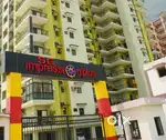 4 BHK semi-furnished flat for rent