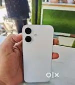 I PHONE 16