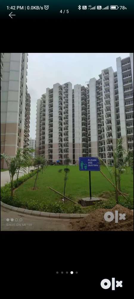 Society Flat For Rent Near vatika Chok Gurgaon golf course extension..