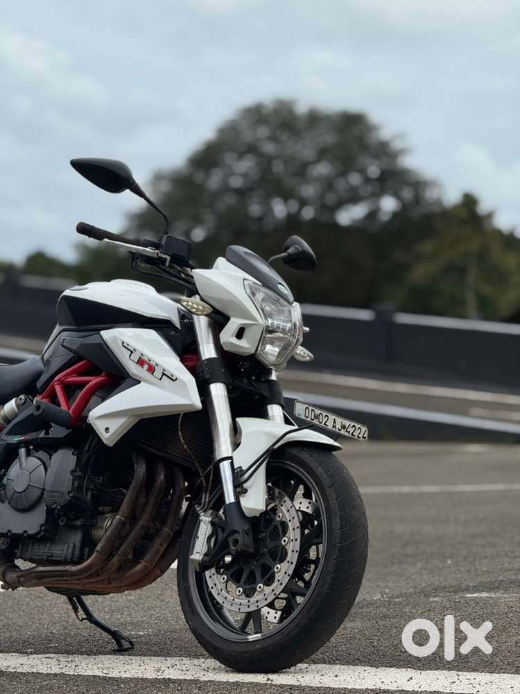 Benelli 600i