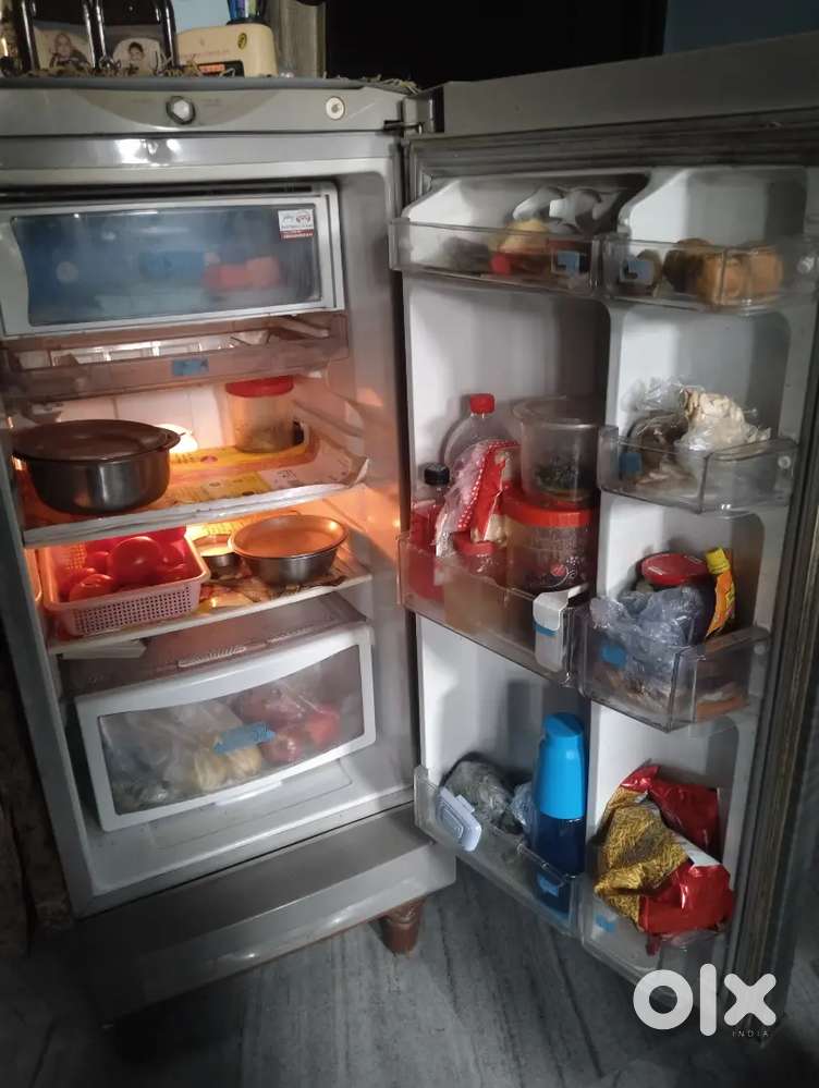 Combo (165 Ltr Fridge and Five Seater Sofa)