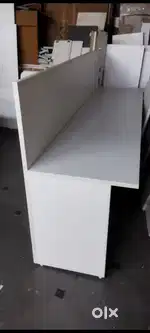 8'*2' Workstation Table with 4' ht Partition
