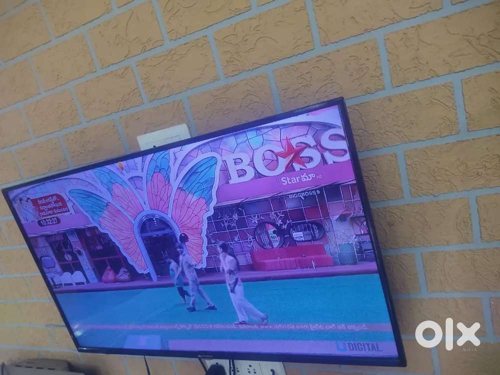Micro Max 41 inch TV