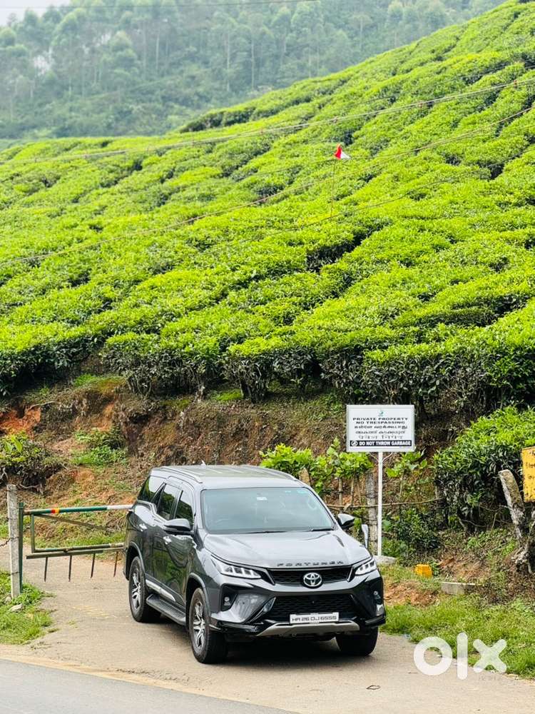 Wedding car for rent fortuner legender