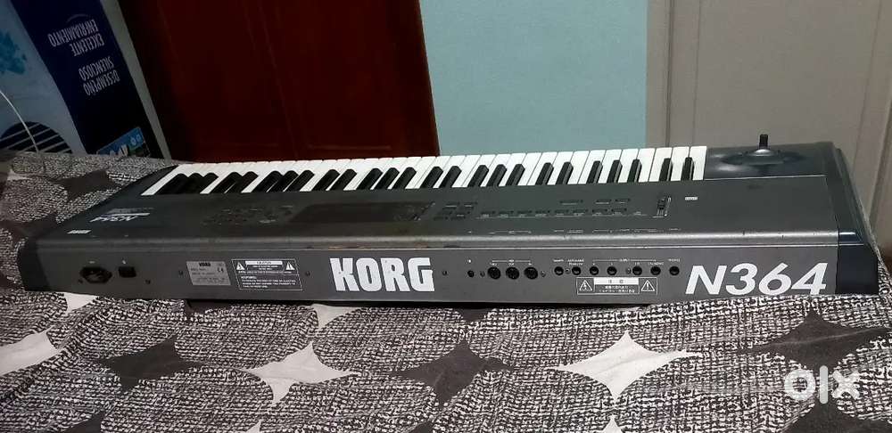 KORG N364 Musical keyboard