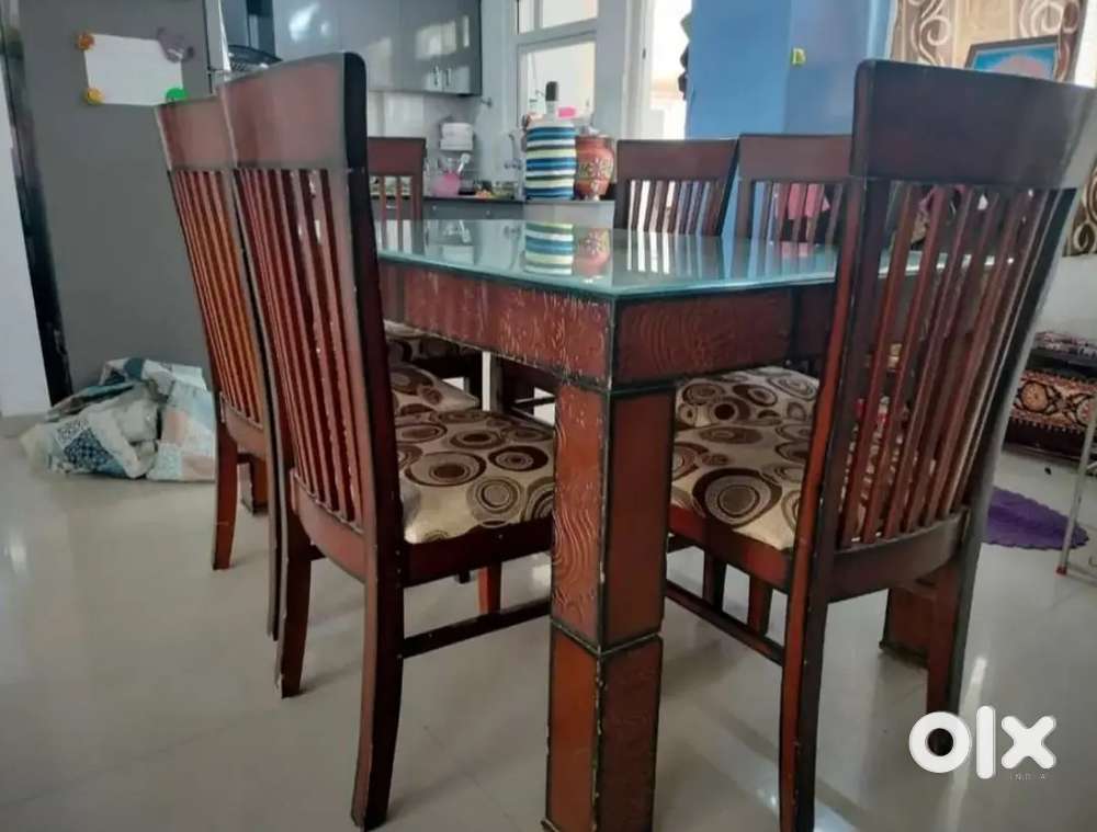 Dinning table