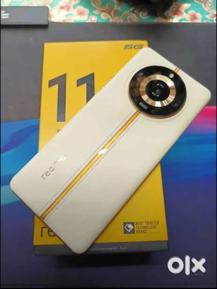 Realme 11 Pro 5G 8/256 only 10 month old